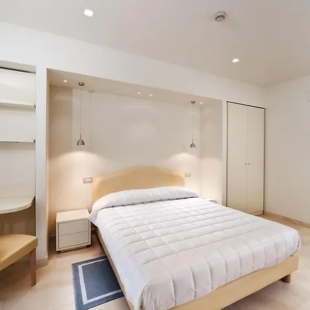 Bahia Hotel 4*