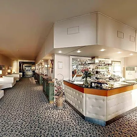Bahia Hotel 4*