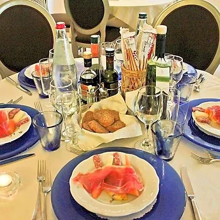 Bahia Hotel 4*