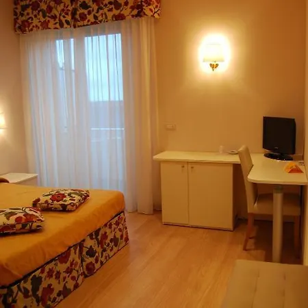 Отель Bahia 4*