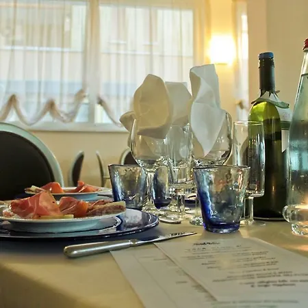 Bahia Hotel 4*